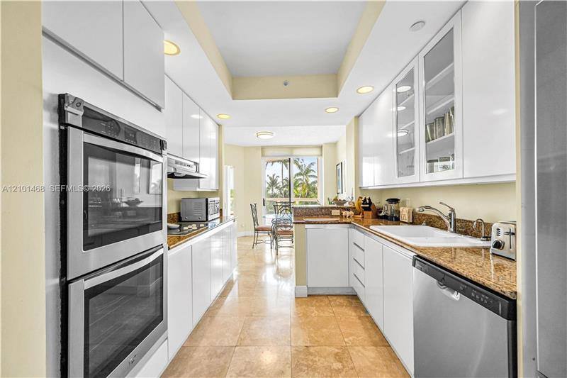 21050 Point Place #502, Miami, FL 33180 - Apartment for Rent