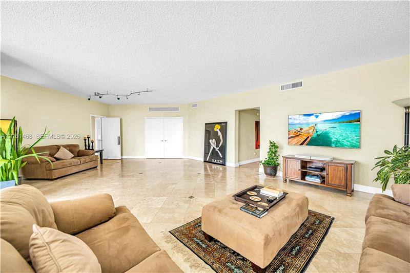 21050 Point Place #502, Miami, FL 33180 - Apartment for Rent - Image 9