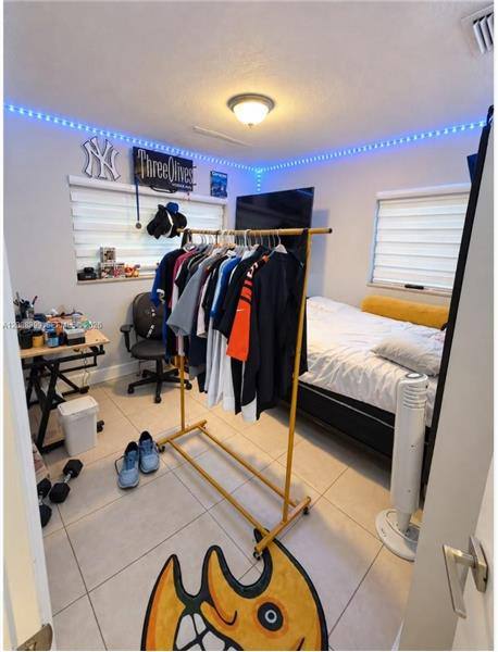 19810 Gulfstream Rd, Miami, FL 33157 - House for Rent - Image 5