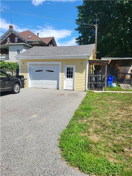 509 Pond St, 2nd Floor, Woonsocket, RI 02895 - Apartment for Rent - Image 3
