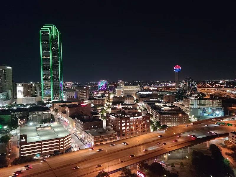 2320 N Houston St, Dallas, TX 75219 - Apartment for Rent - Image 5