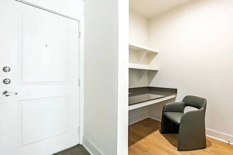 2221 W Dallas St, Houston, TX 77019 - Apartment for Rent - Image 4