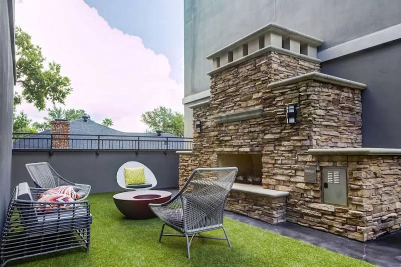 2001 Westheimer Rd, Houston, TX 77098 - Apartment for Rent - Image 5