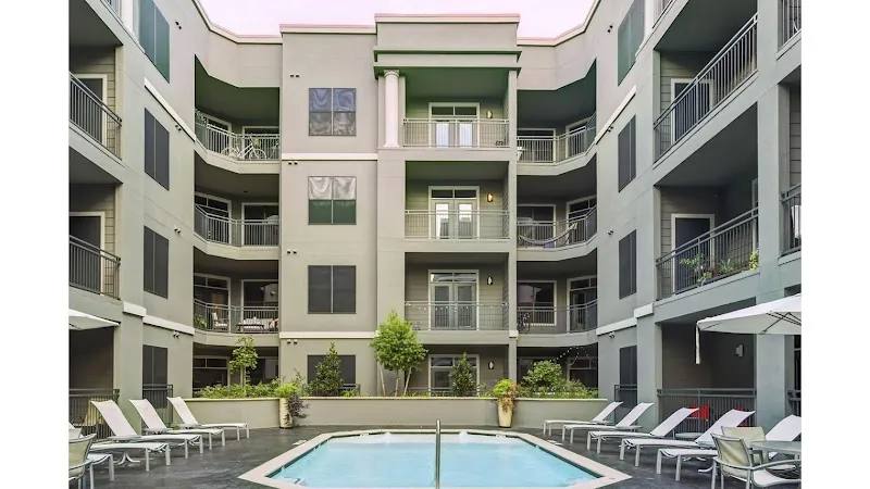 Apartment for rent at 2001 Westheimer Rd, Houston, TX 77098