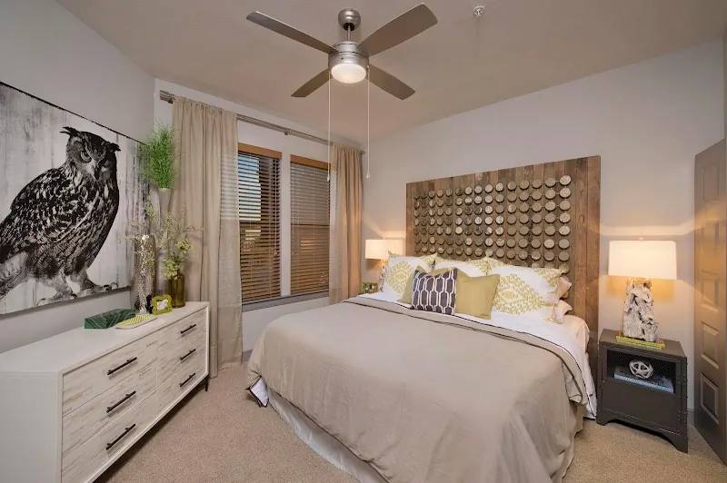 2305 W Alabama St, Houston, TX 77098 - Apartment for Rent - Image 6
