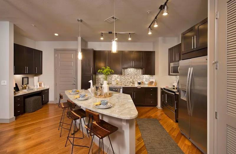 2305 W Alabama St, Houston, TX 77098 - Apartment for Rent - Image 4