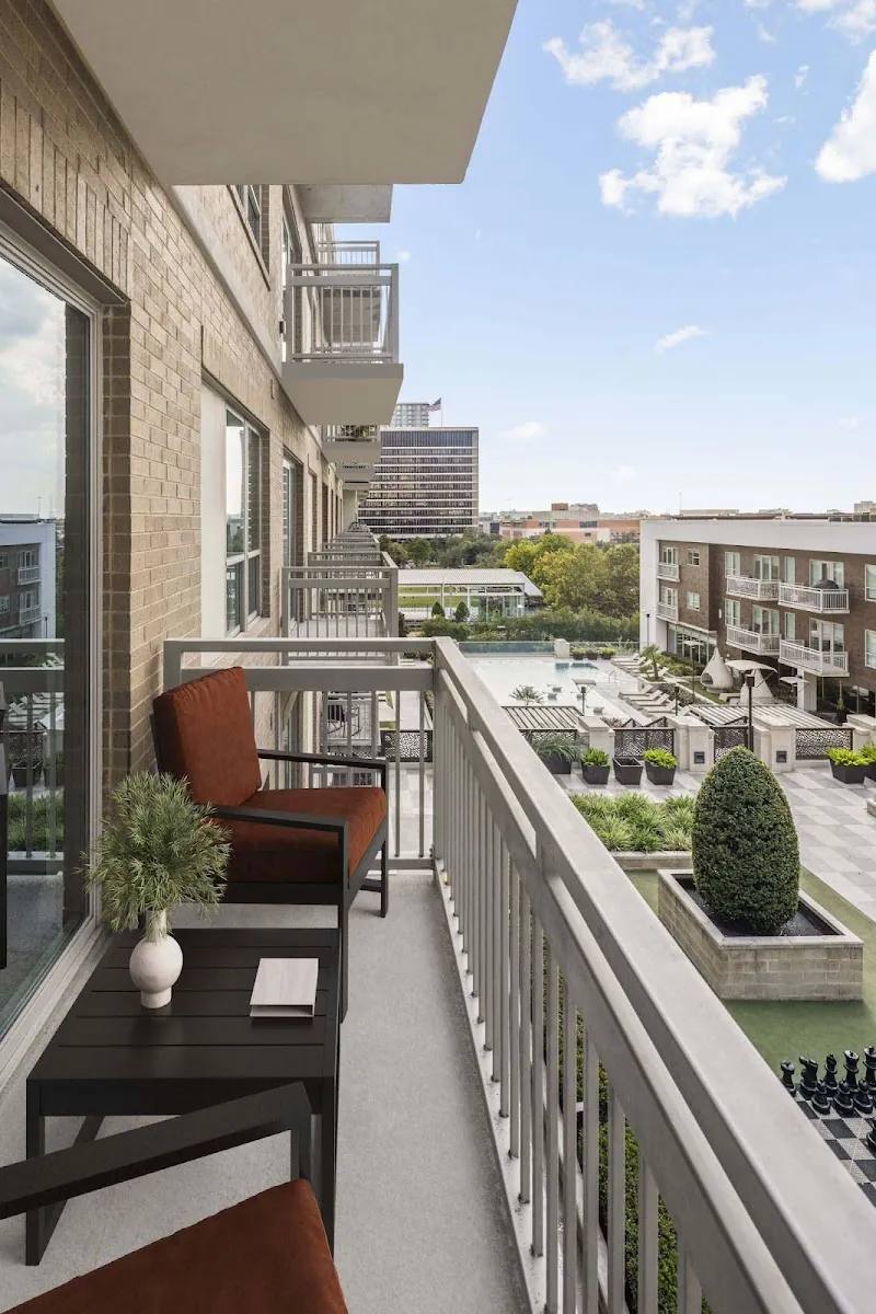 2727 Travis St #A0-3, Houston, TX 77006 - Apartment for Rent - Image 10