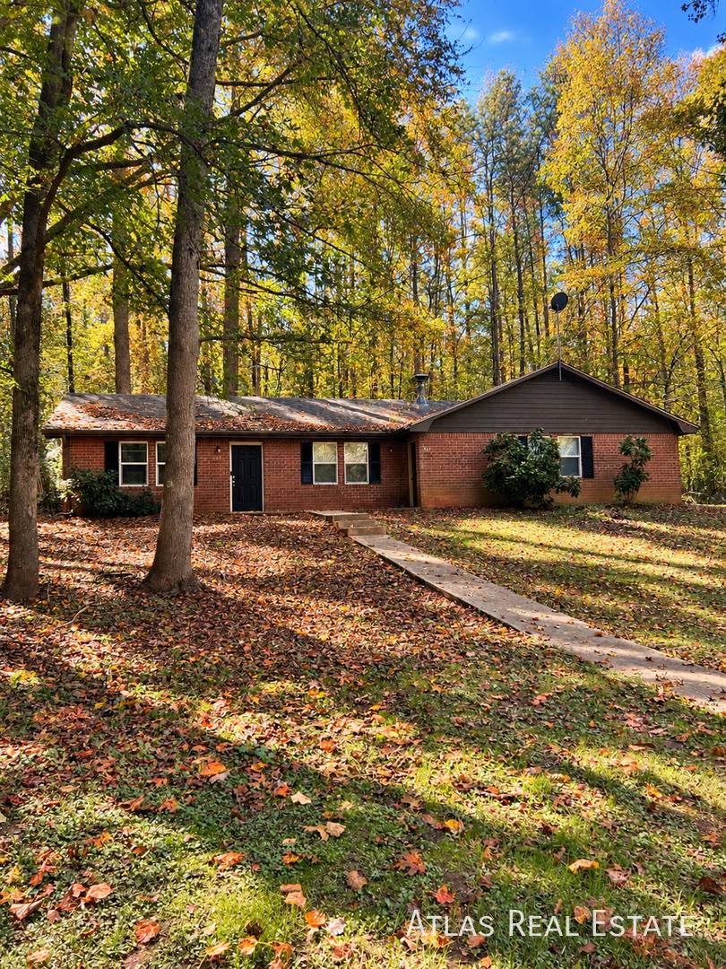 315 N Bluff Rd, Athens, GA 30607 - Apartment for Rent - Image 1