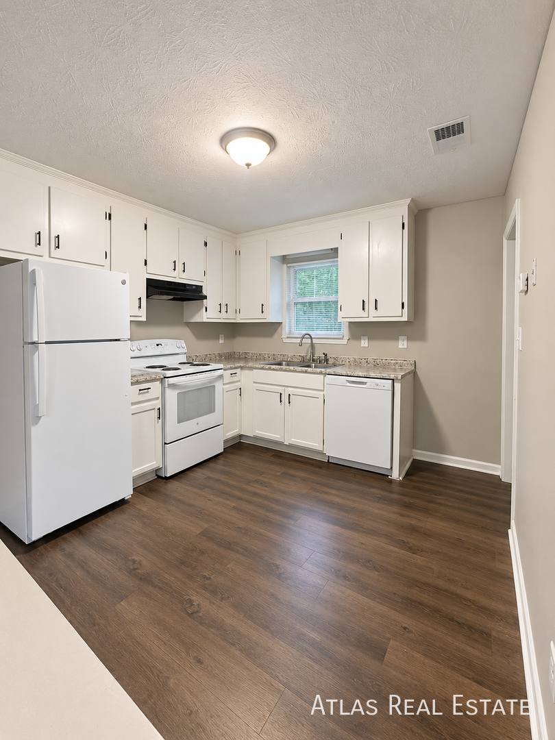 315 N Bluff Rd, Athens, GA 30607 - Apartment for Rent - Image 3