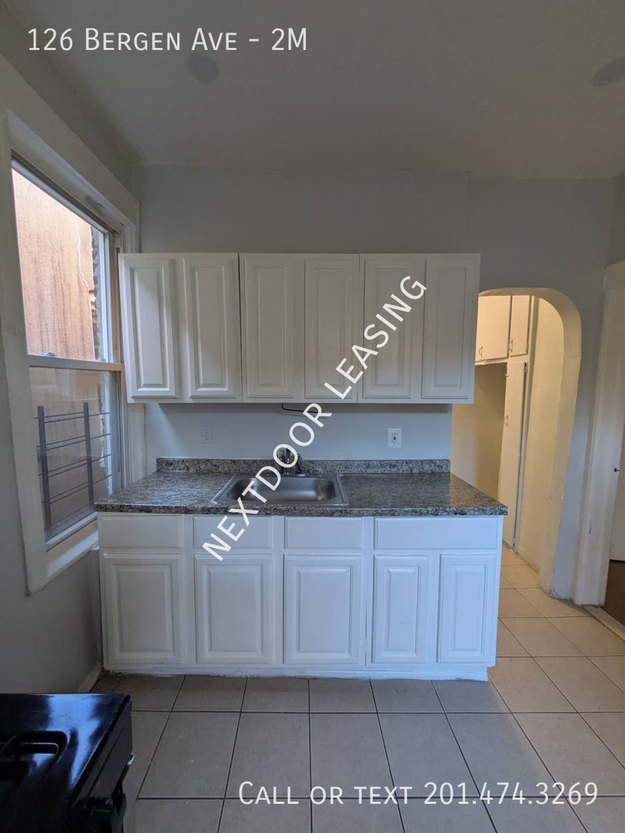 Apartment for rent at 126 Bergen Ave #2M, Jersey City, NJ 07305