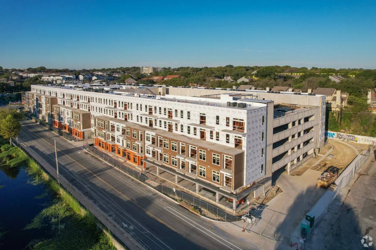 1700 Willow Creek Dr, Austin, TX 78741 - Apartment for Rent - Image 8