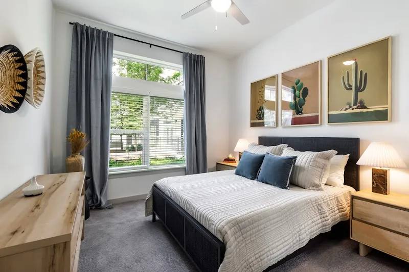 1700 Willow Creek Dr, Austin, TX 78741 - Apartment for Rent - Image 2