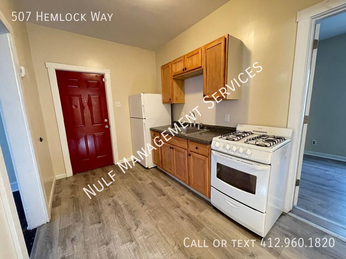 507 Hemlock Way, Glassport, PA 15045 - Apartment for Rent - Image 2