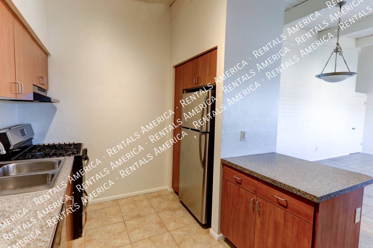 2525 N Alvernon Way #E5, Tucson, AZ 85712 - Condo for Rent - Image 6