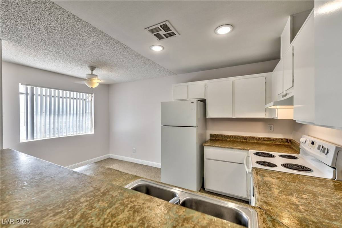 1914 Dwarf Star Dr, Las Vegas, NV 89115 - Apartment for Rent - Image 8