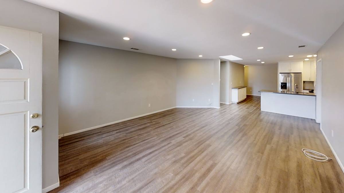 4990 Catoctin Dr, San Diego, CA 92115 - Townhouse for Rent - Image 2