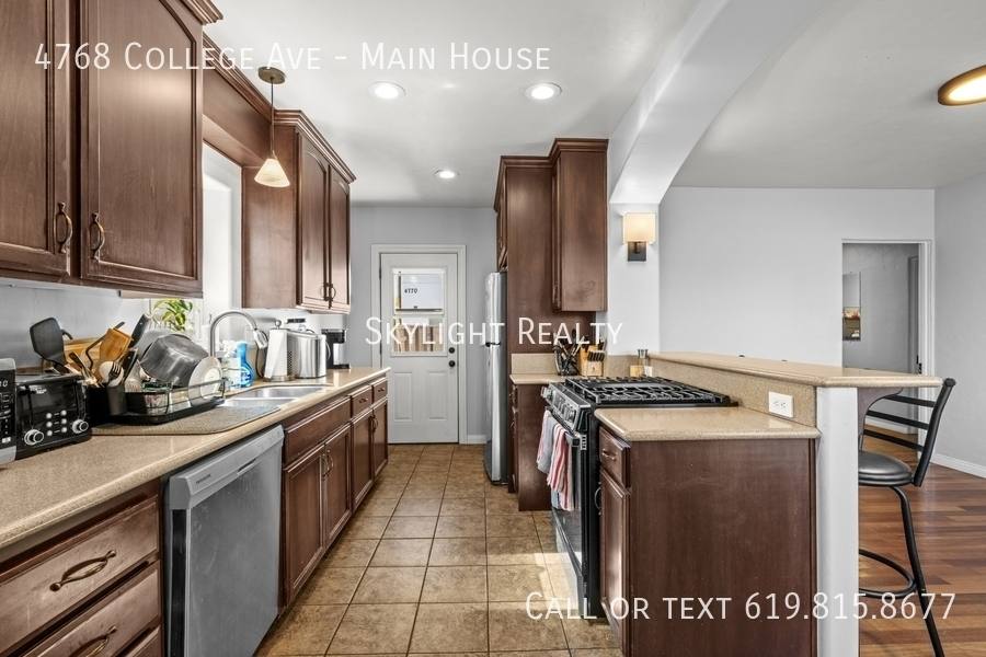 4768 College Ave, Main House, San Diego, CA 92115 - Apartment for Rent - Image 6