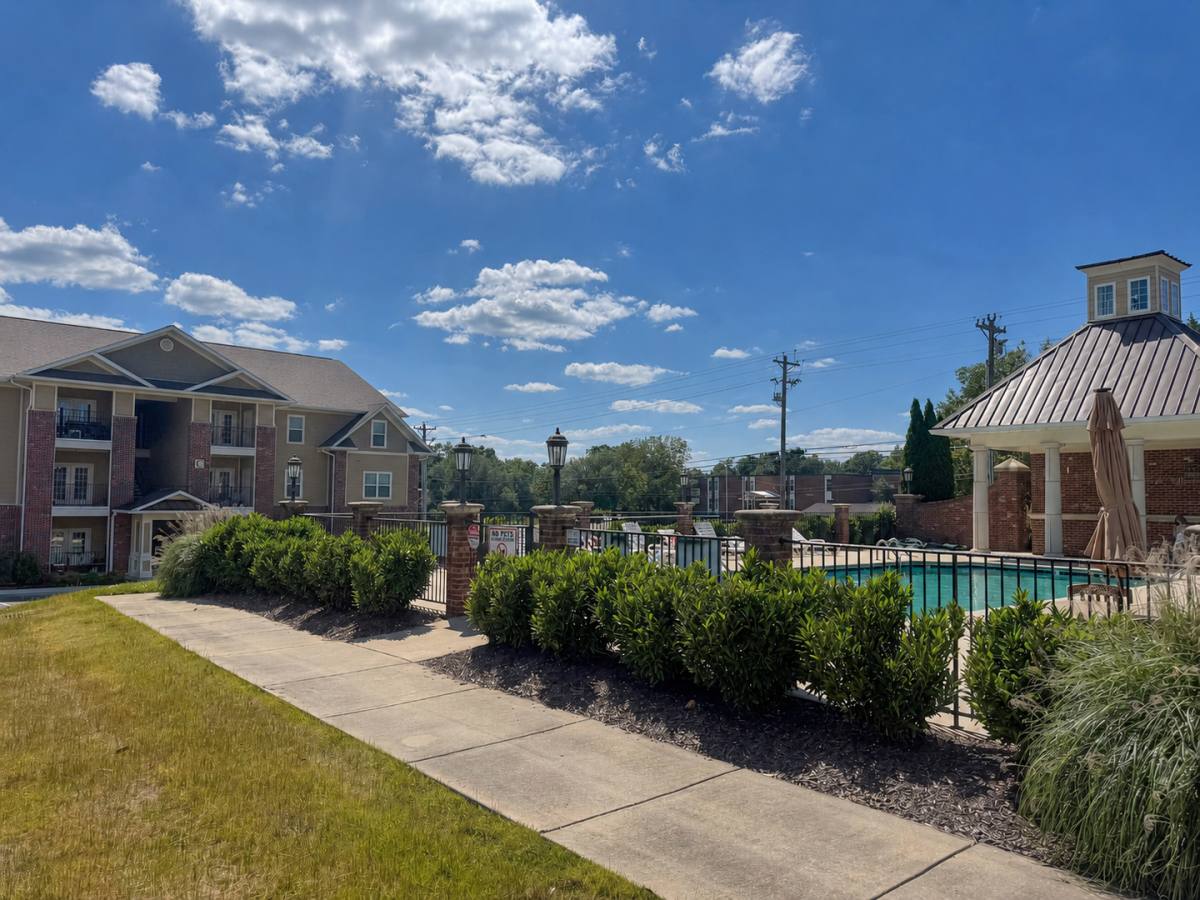 Apartment for rent at Quarry Run, 317 E Main St, Cookeville, TN 38506