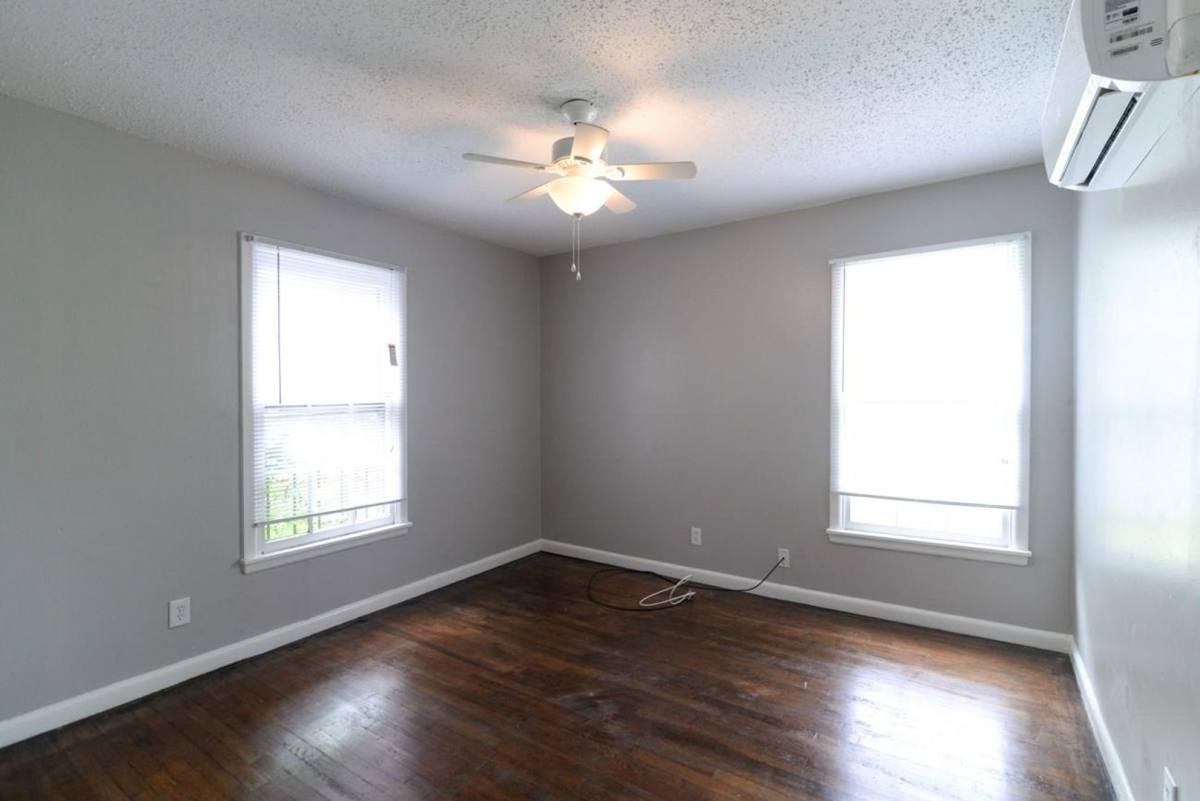 10433 Fern, Dallas, TX 75228 - House for Rent - Image 9