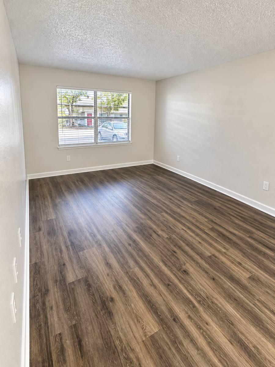 8554 Channelview Circle, Tampa, FL 33614 - Apartment for Rent - Image 5