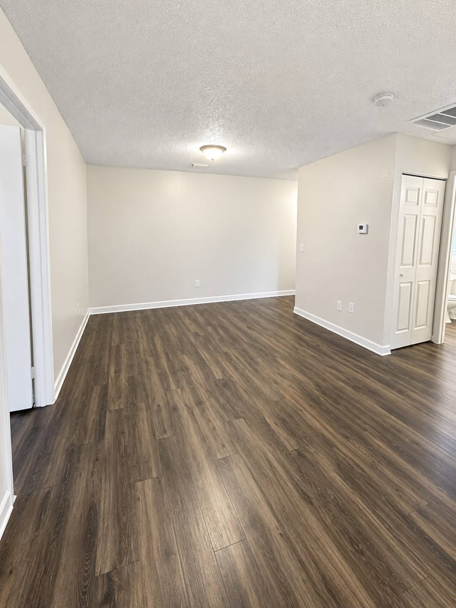 8554 Channelview Circle, Tampa, FL 33614 - Apartment for Rent - Image 3