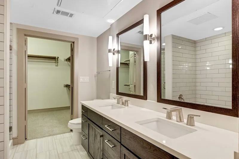 180 W Gray St #B2, Houston, TX 77019 - Apartment for Rent - Image 3