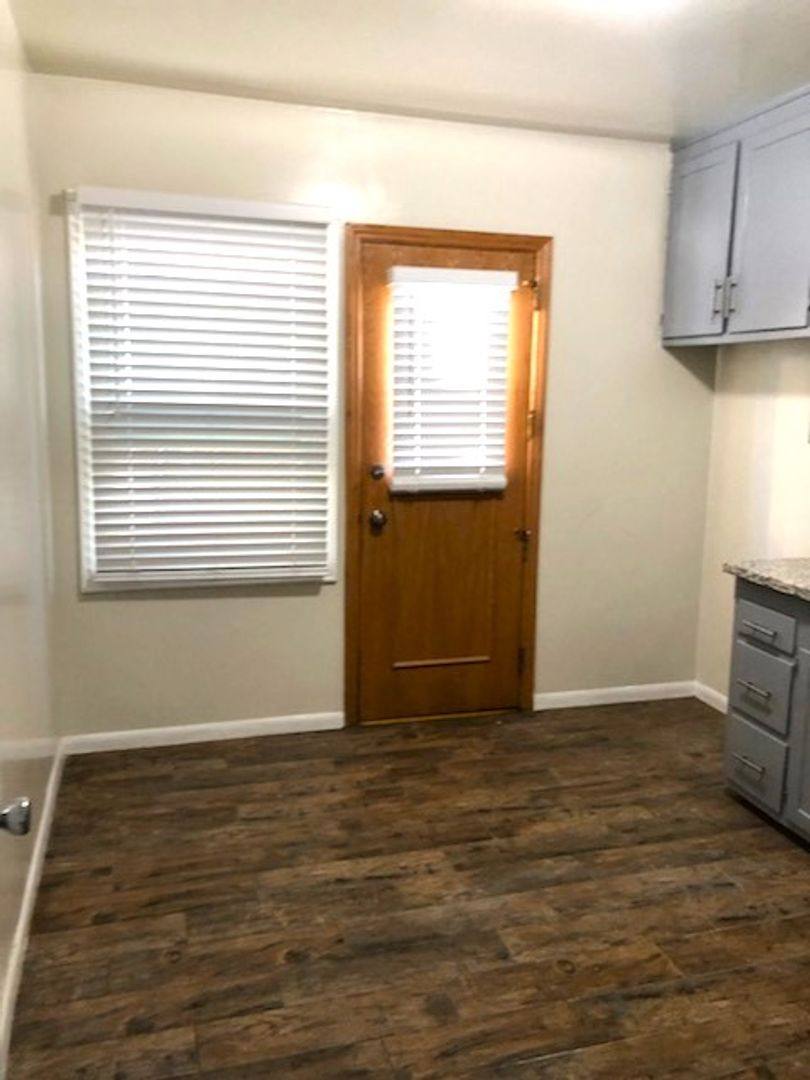 725 E Manchester Dr, Inglewood, CA 90301 - Apartment for Rent - Image 10