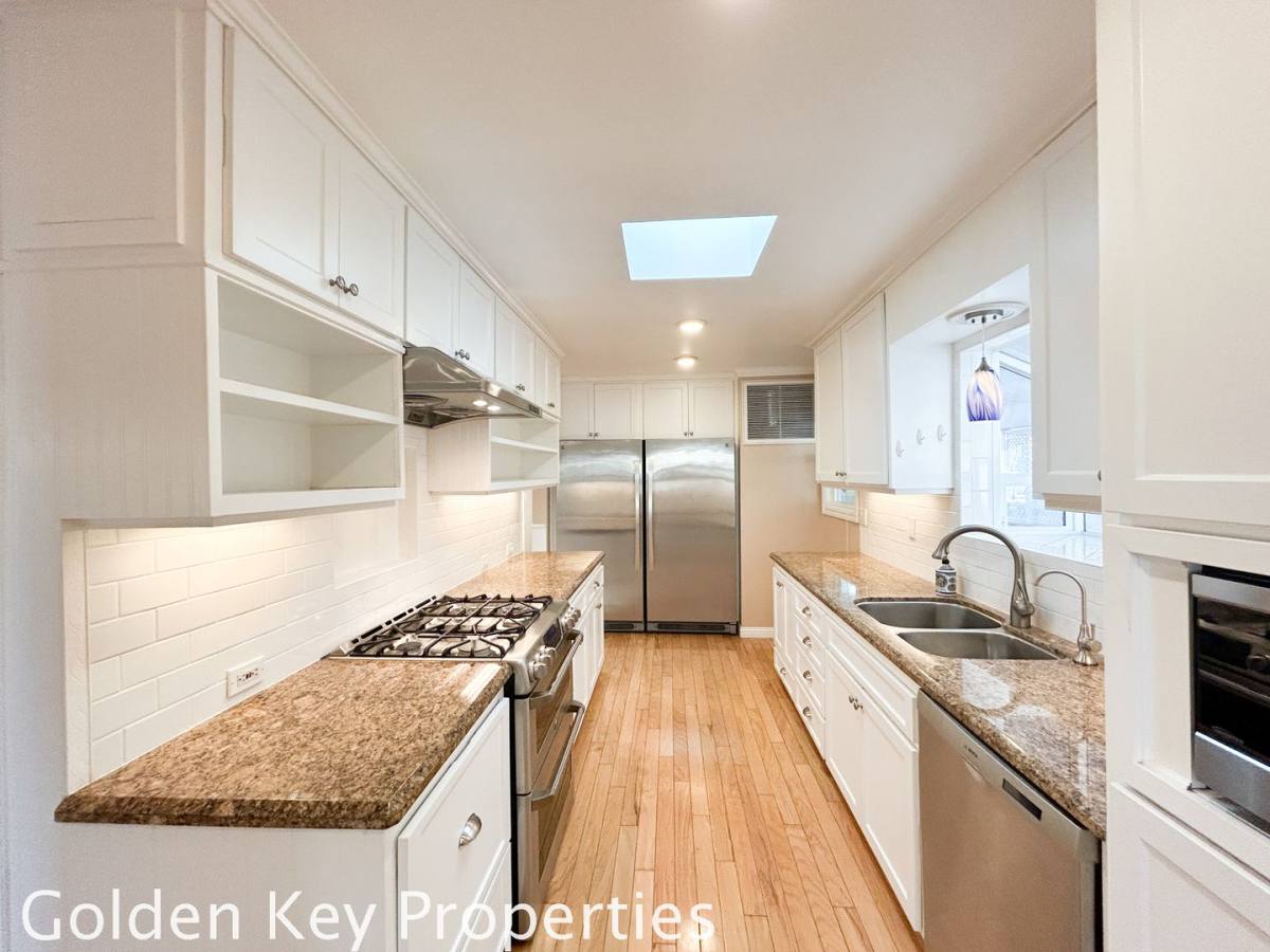 6505 Friendly Place, Carlsbad, CA 92011 - House for Rent - Image 2