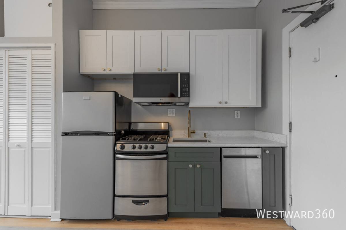 2525 Clark St #I, Chicago, IL 60614 - Apartment for Rent