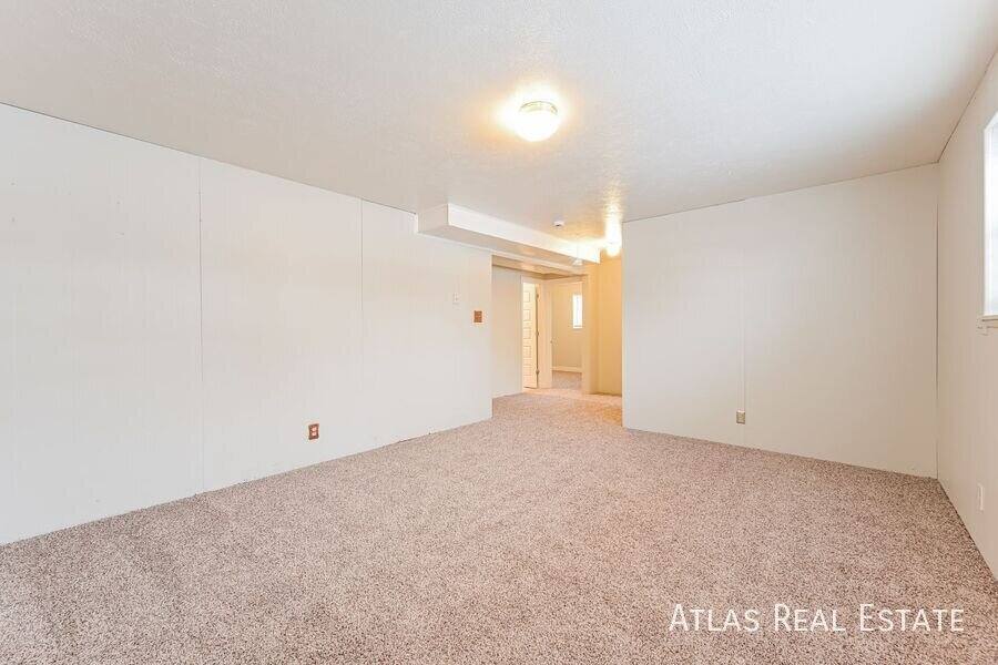 11916 Lafayette St, Denver, CO 80233 - House for Rent - Image 2