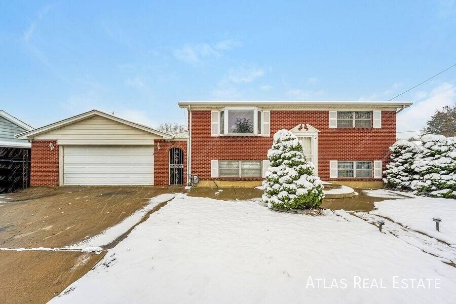 11916 Lafayette St, Denver, CO 80233 - House for Rent - Image 1