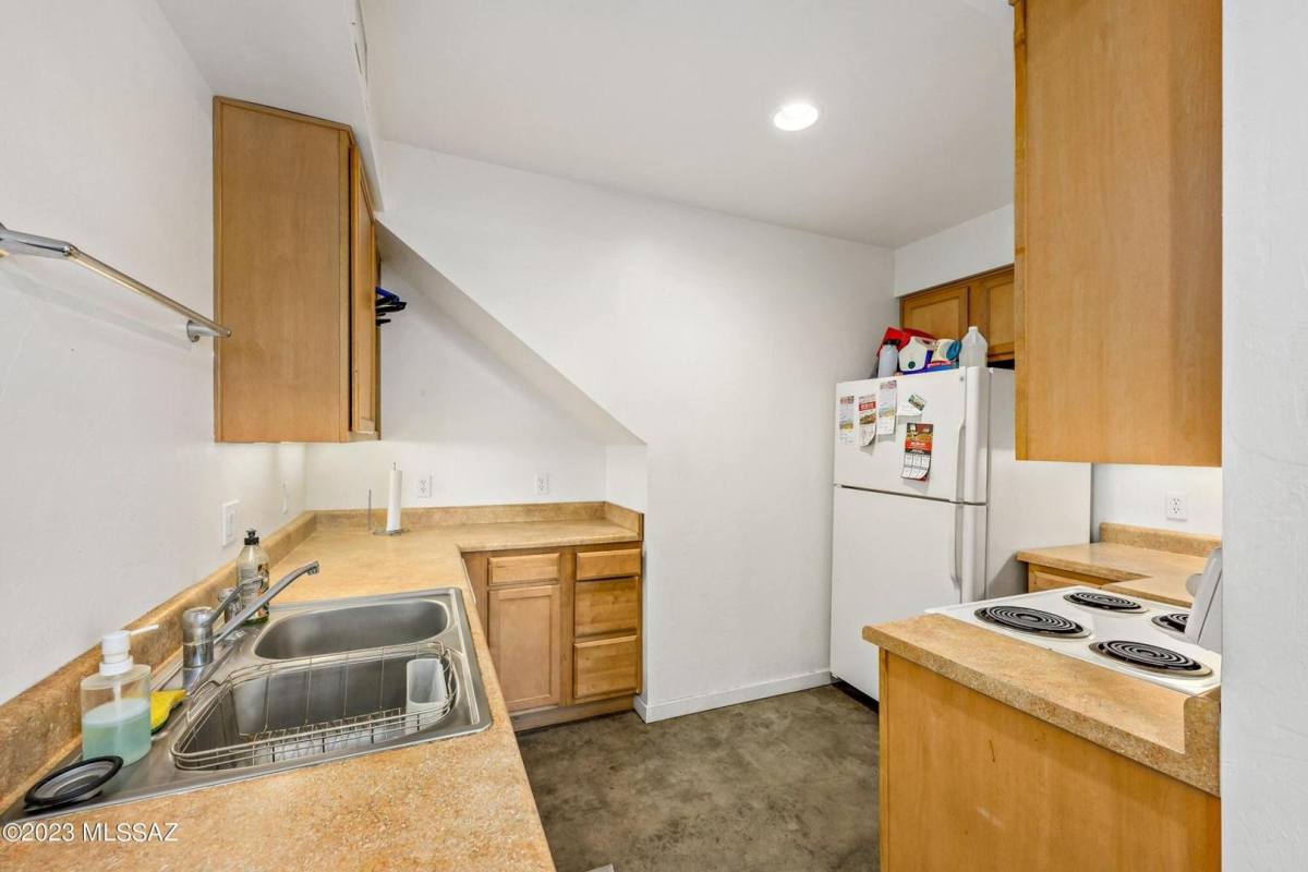 525 N Jacobus Ave, Tucson, AZ 85705 - Townhouse for Rent - Image 8