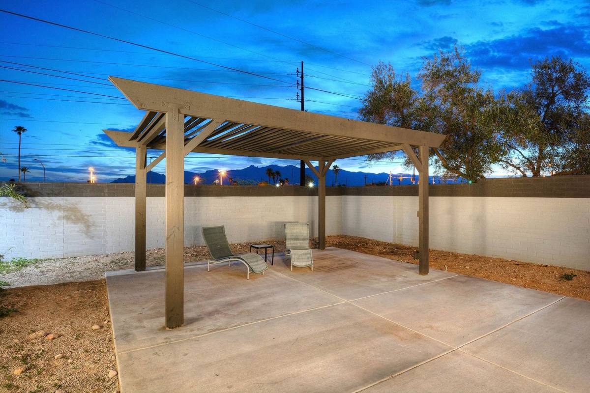 933 E Edison, Tucson, AZ 85719 - House for Rent - Image 10