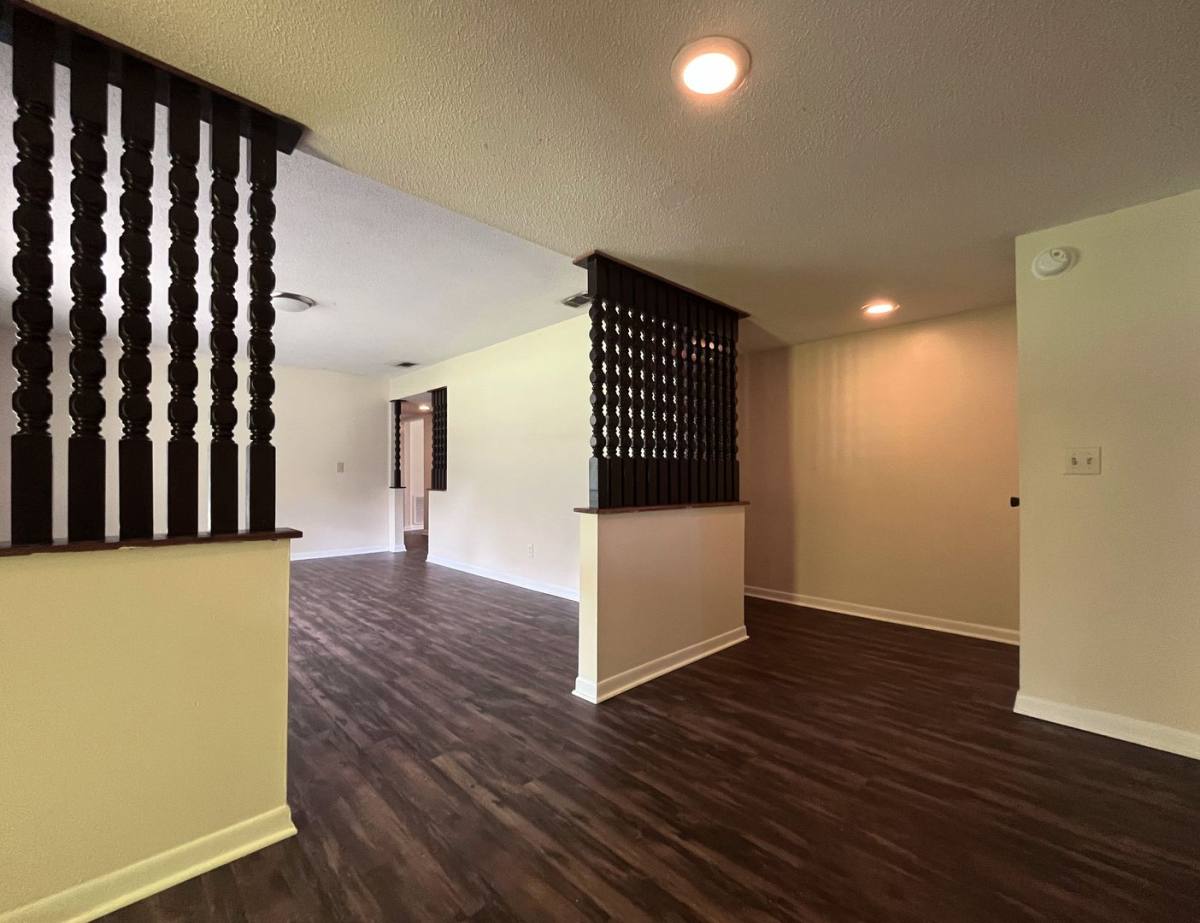 3232 SW 42nd Place, Gainesville, FL 32608 - House for Rent - Image 3