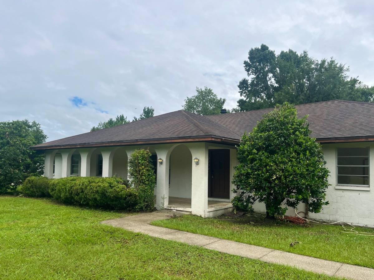 3232 SW 42nd Place, Gainesville, FL 32608 - House for Rent - Image 2