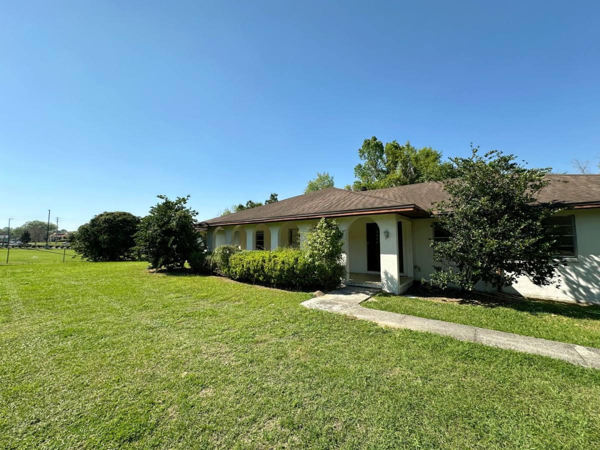 3232 SW 42nd Place, Gainesville, FL 32608 - House for Rent - Image 1