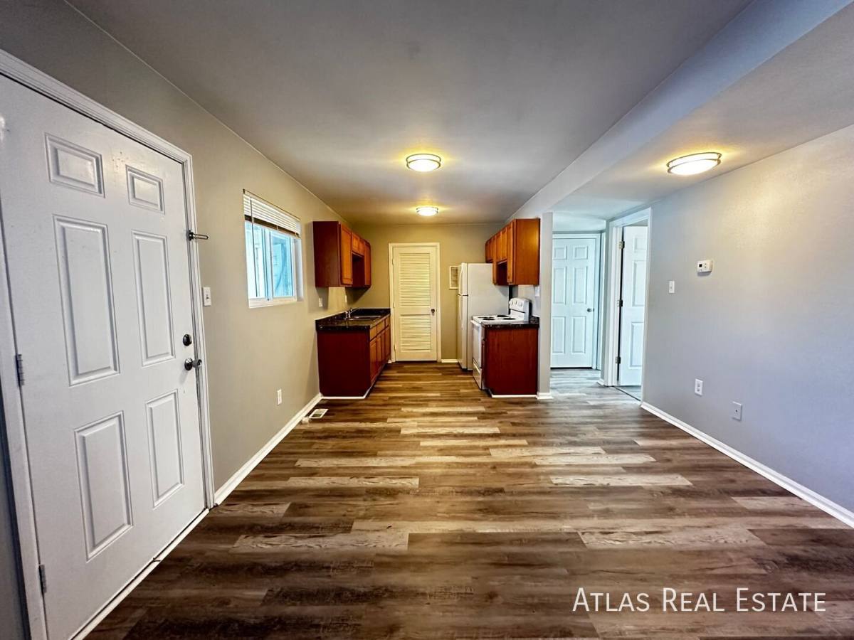 934 W Moreno St #3, Colorado Springs, CO 80905 - Apartment for Rent - Image 1