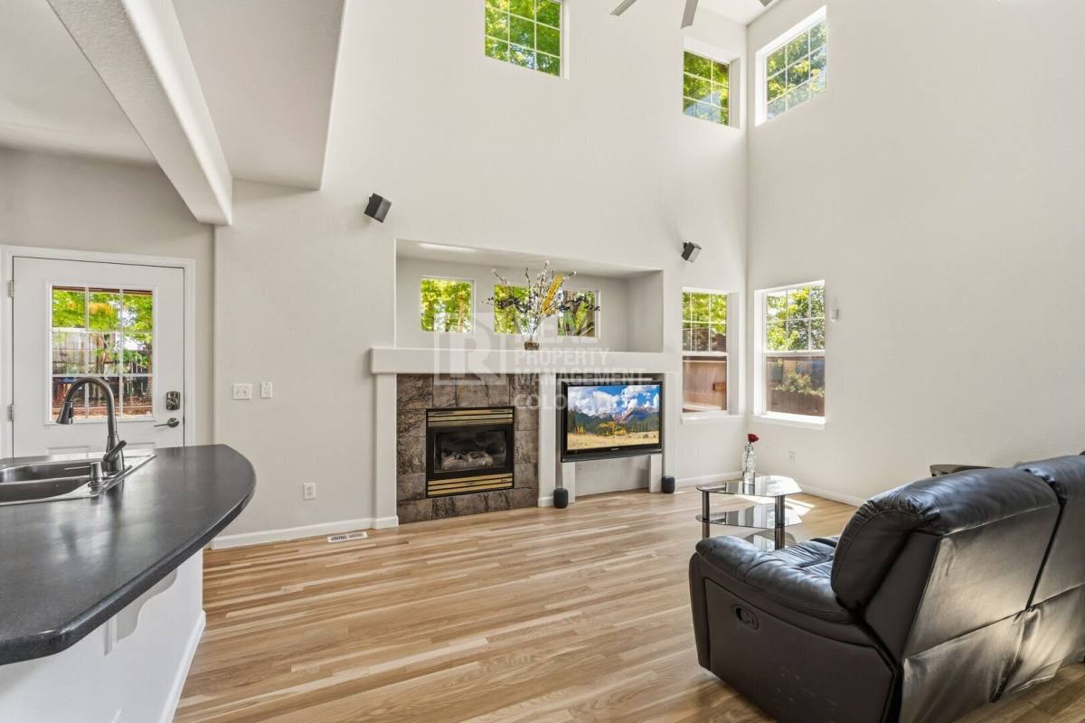 5243 Mount Arapaho Circle, Longmont, CO 80504 - House for Rent - Image 3