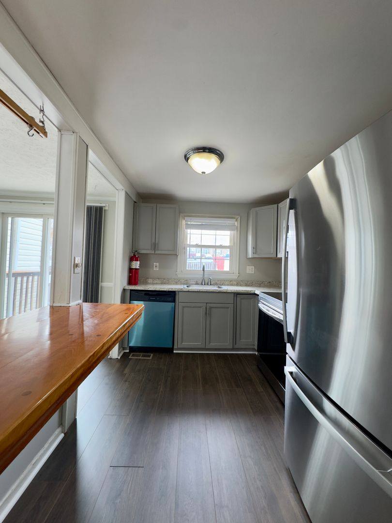 5371 King Arthur Circle, Rosedale, MD 21237 - Townhouse for Rent - Image 7