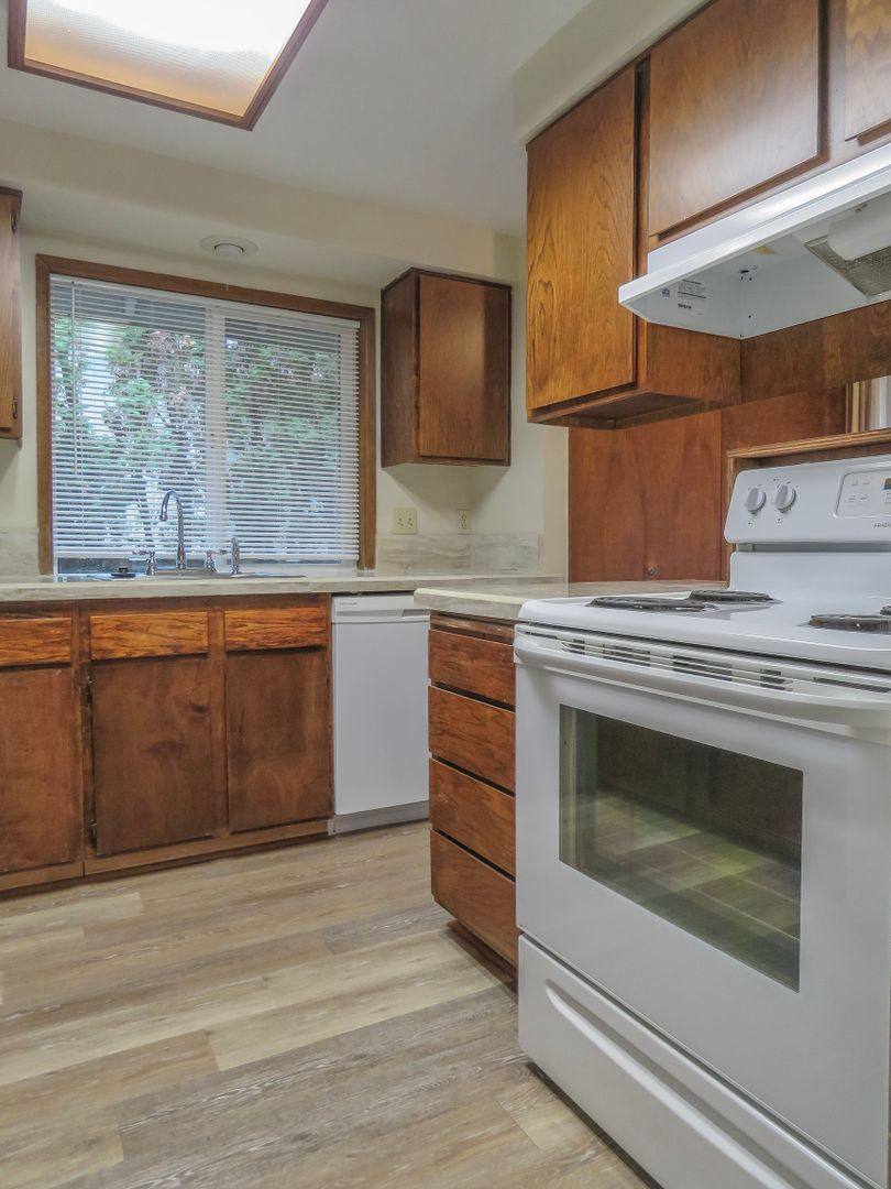 9110 SW Chelan Place, Beaverton, OR 97008 - Townhouse for Rent - Image 5