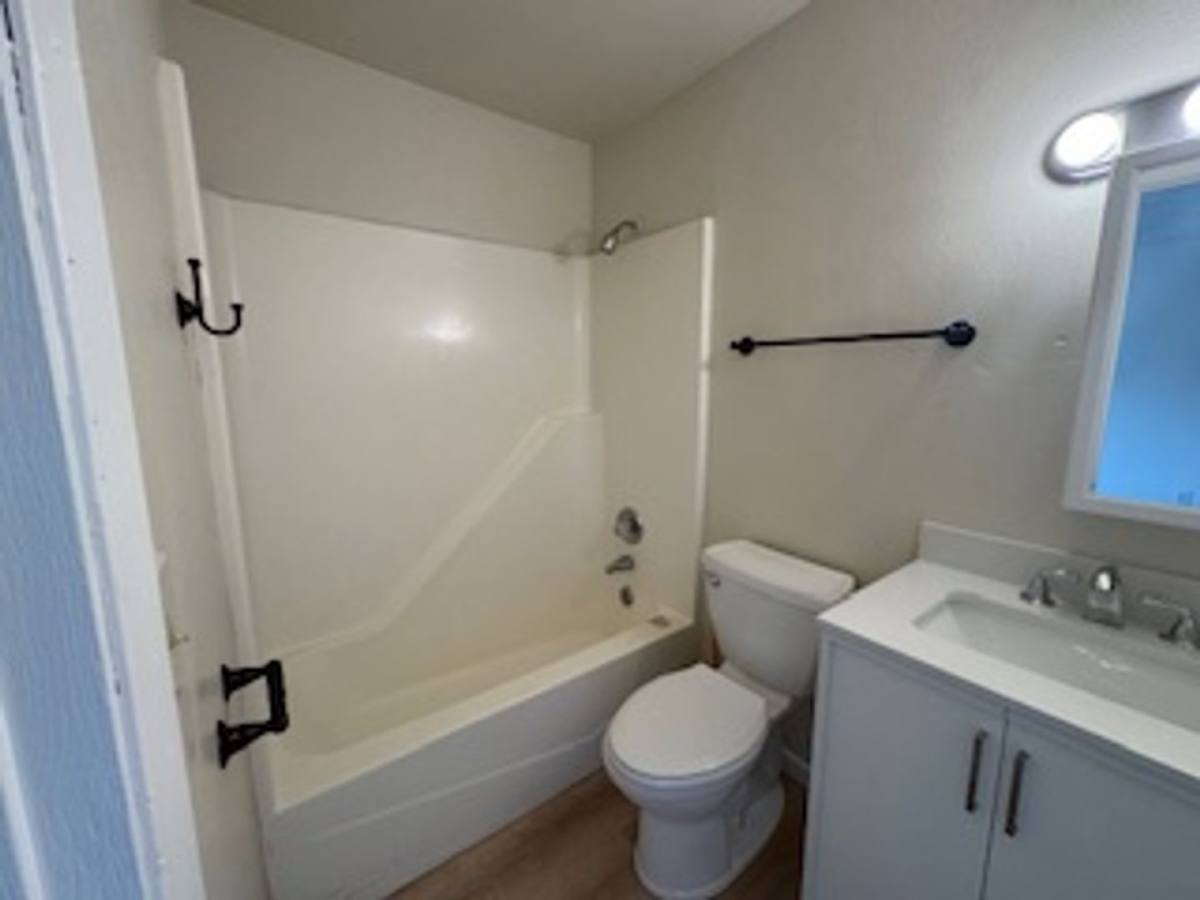 901 S 74th St, Belleville, IL 62223 - Apartment for Rent - Image 7