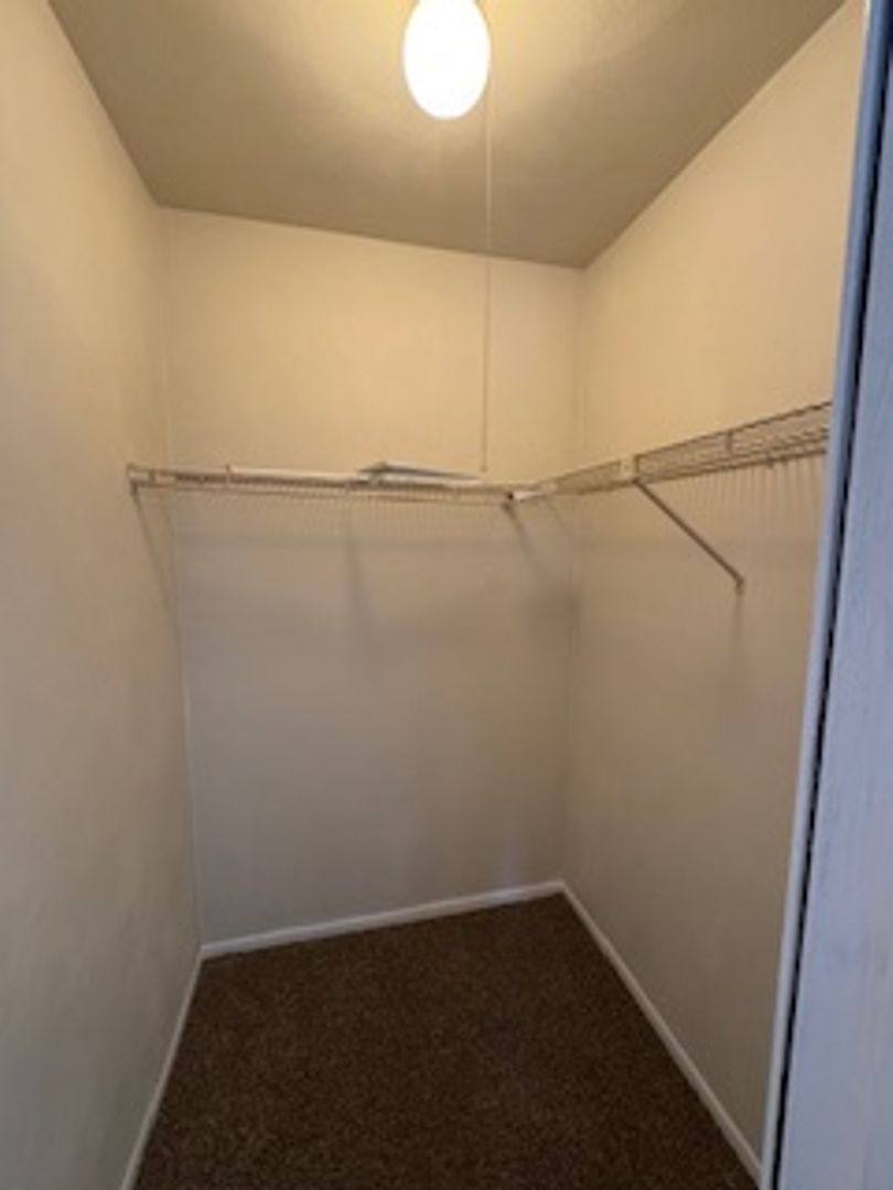 901 S 74th St, Belleville, IL 62223 - Apartment for Rent - Image 6