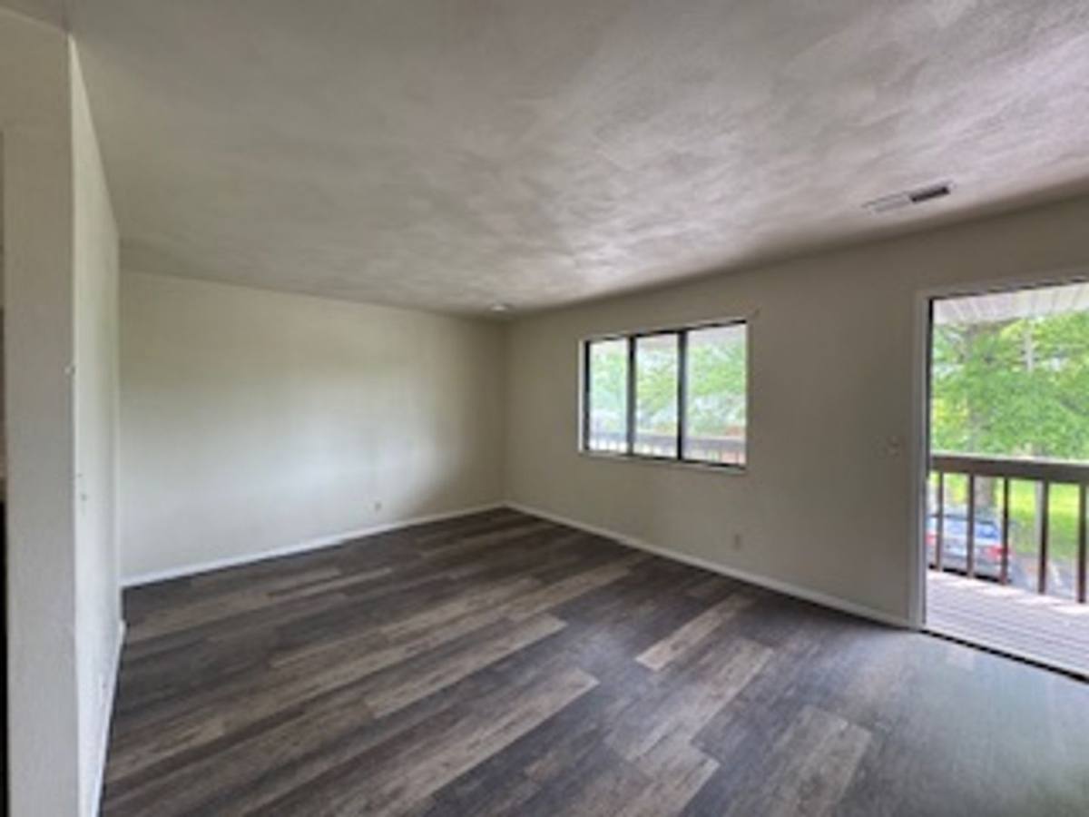 901 S 74th St, Belleville, IL 62223 - Apartment for Rent - Image 3