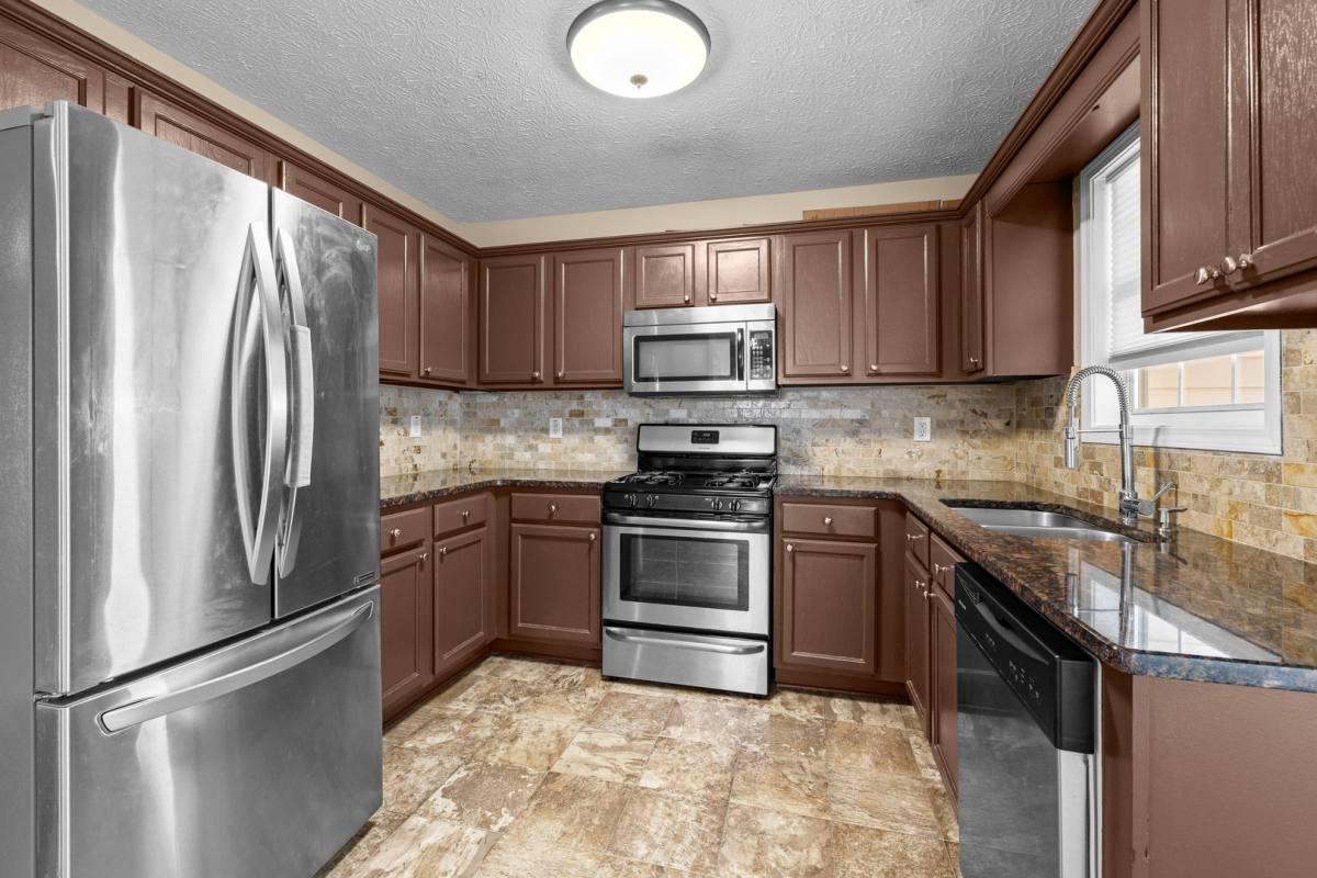 185 Orchard View, Fayetteville, GA 30215 - House for Rent - Image 6