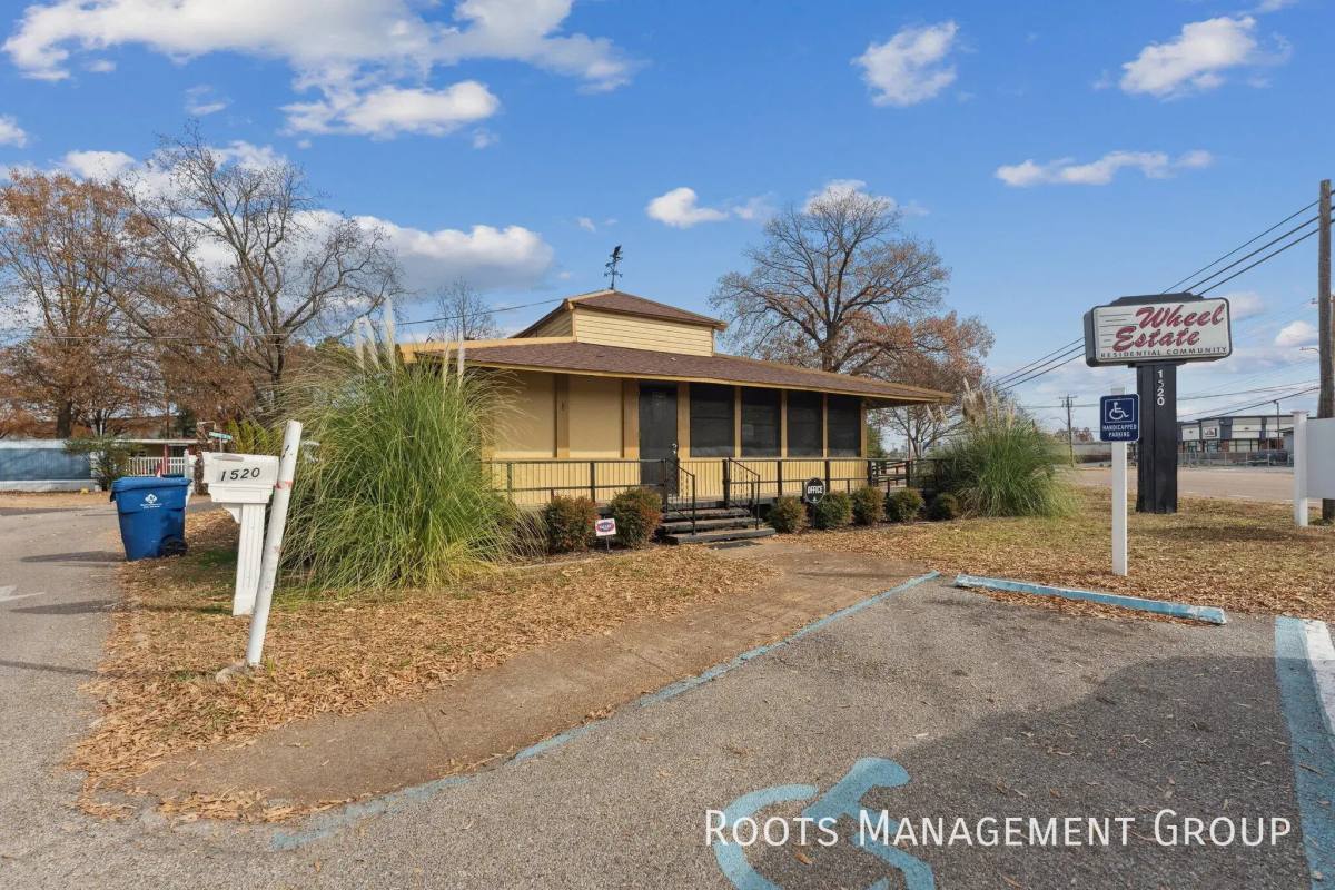 3042 Juca Lane, Memphis, TN 38116 - House for Rent - Image 9