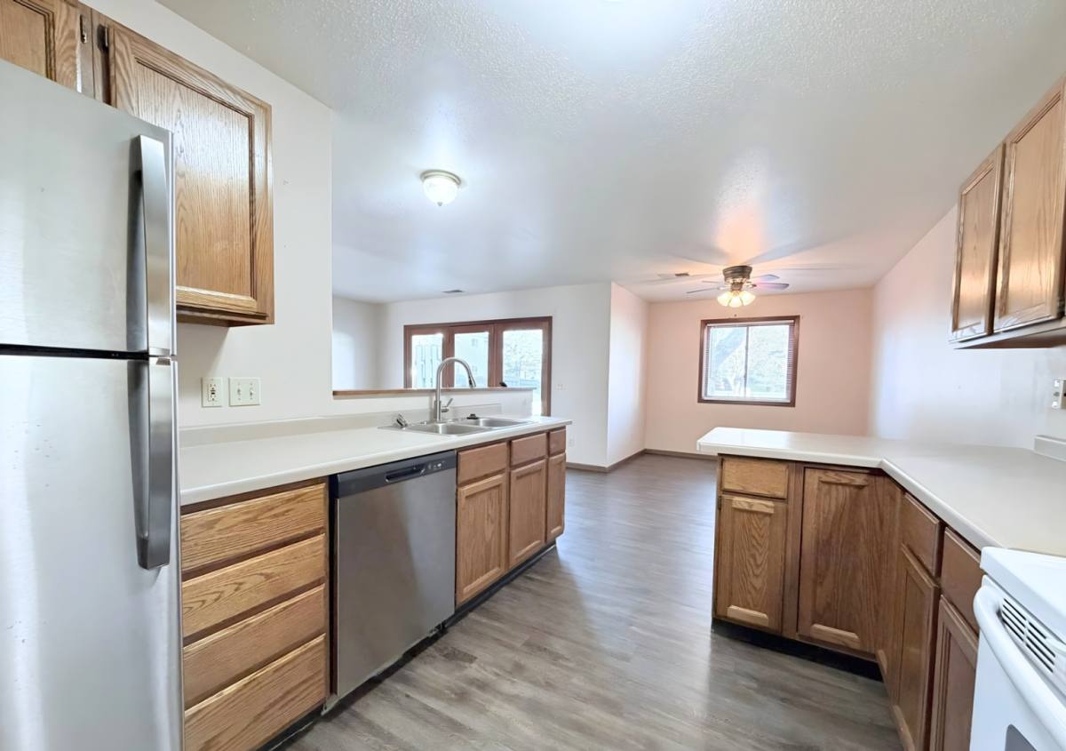 Townhouse for rent at 1101 Grandview Ave #F, Tomah, WI 54660