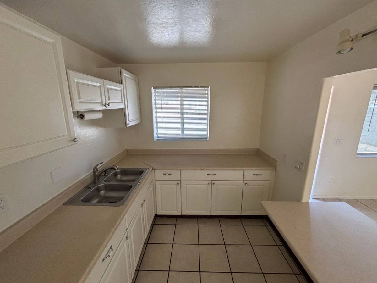 729 E Mission Lane #2, Phoenix, AZ 85020 - House for Rent - Image 5