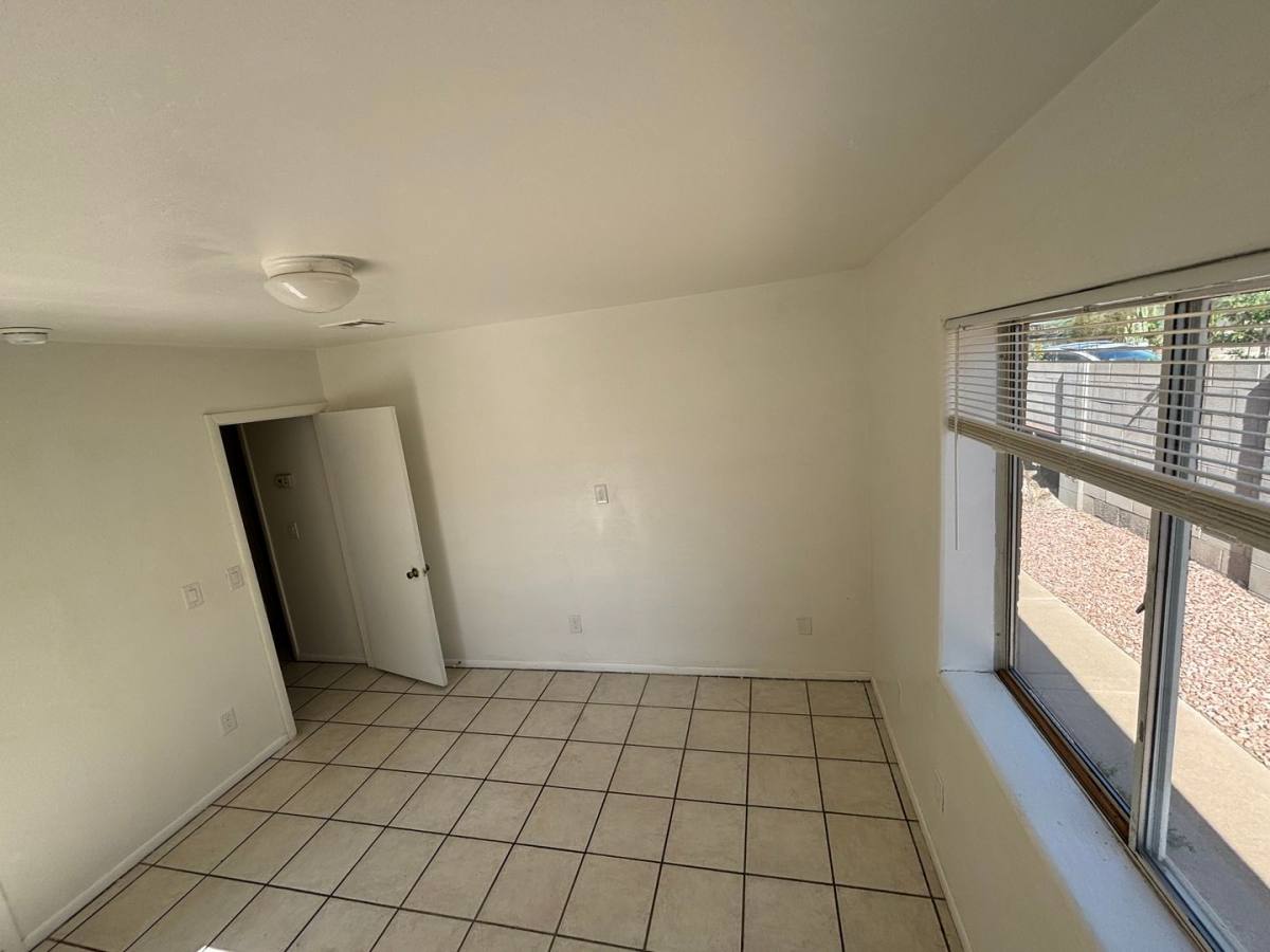 729 E Mission Lane #2, Phoenix, AZ 85020 - House for Rent - Image 10