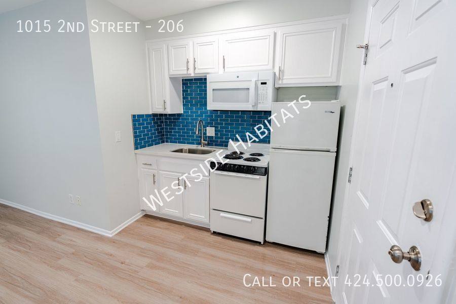 1015 2nd St #206, Santa Monica, CA 90403 - Apartment for Rent - Image 2