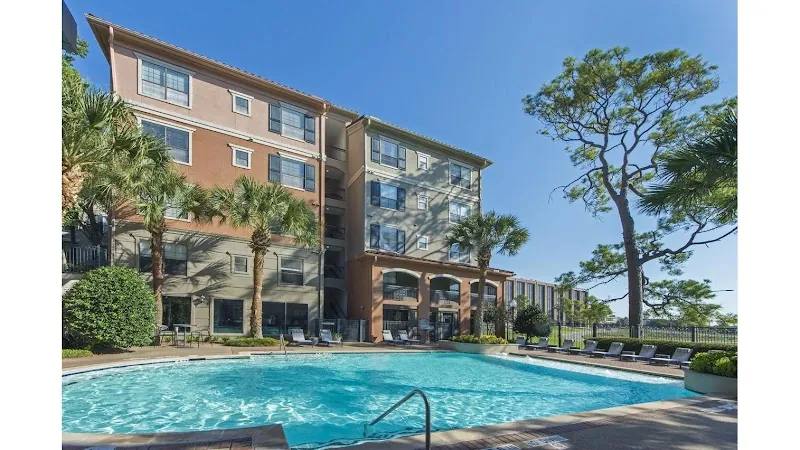 320 Jackson Hill St, Houston, TX 77007 - Apartment for Rent - Image 1